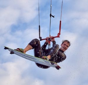 Kitesurf sprong Workum Melle Langhout